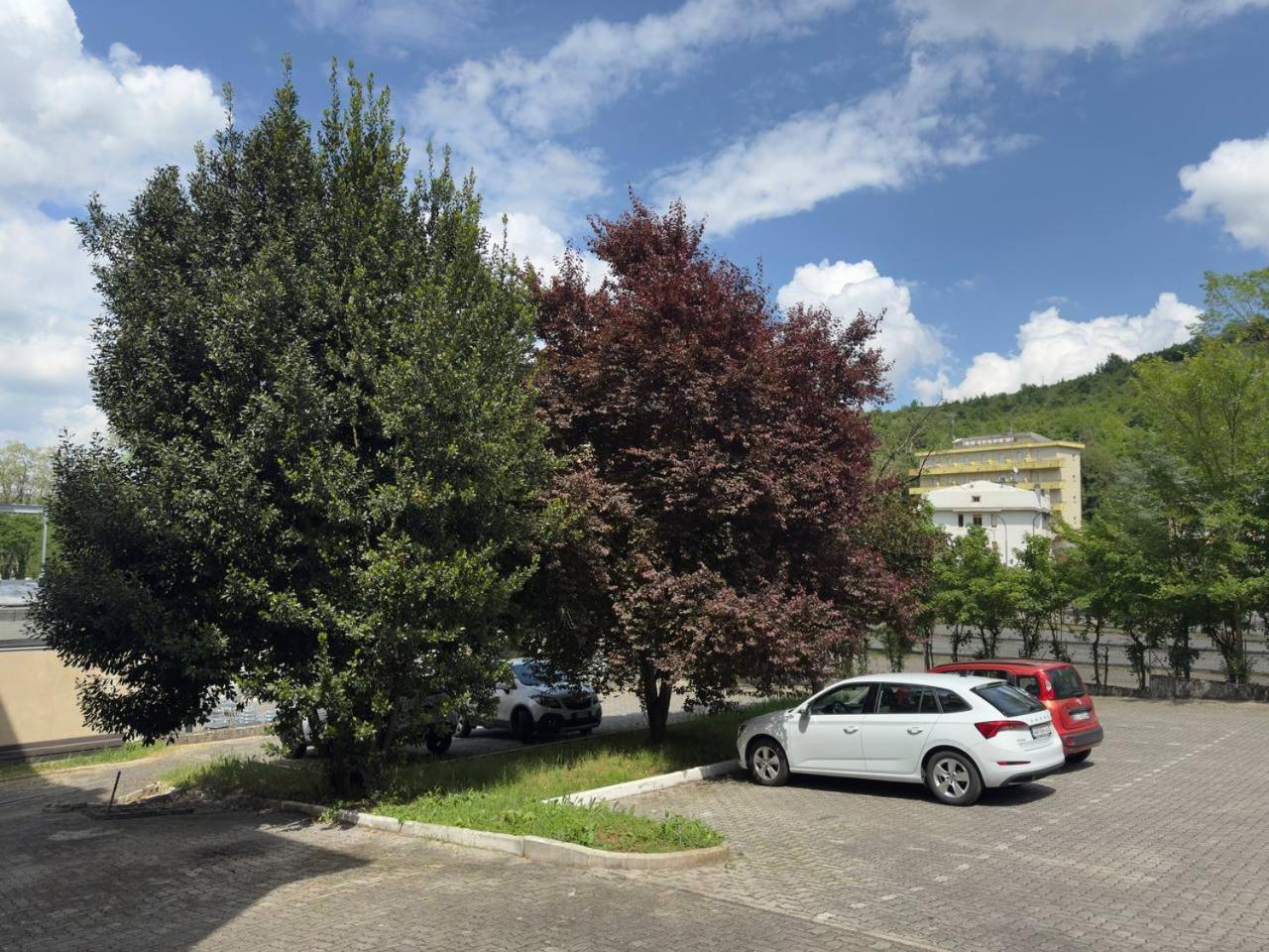 Be Me Hotel Helvetia Tabiano Terme ภายนอก รูปภาพ